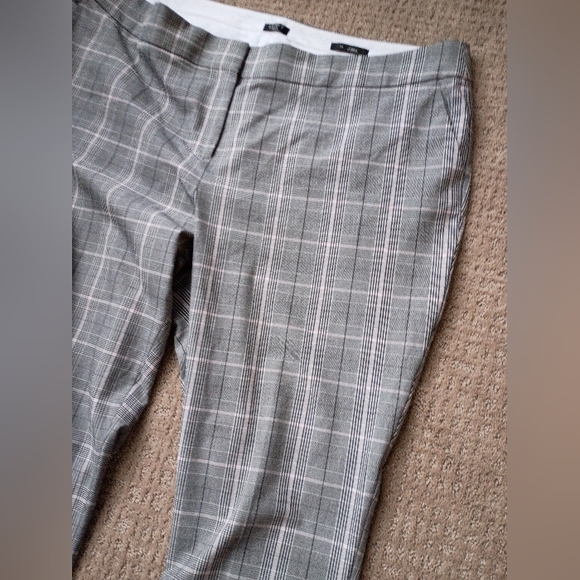 LOFT Plus Women's Classic Gray Checkered Marisa Pants - Picture 2 of 7